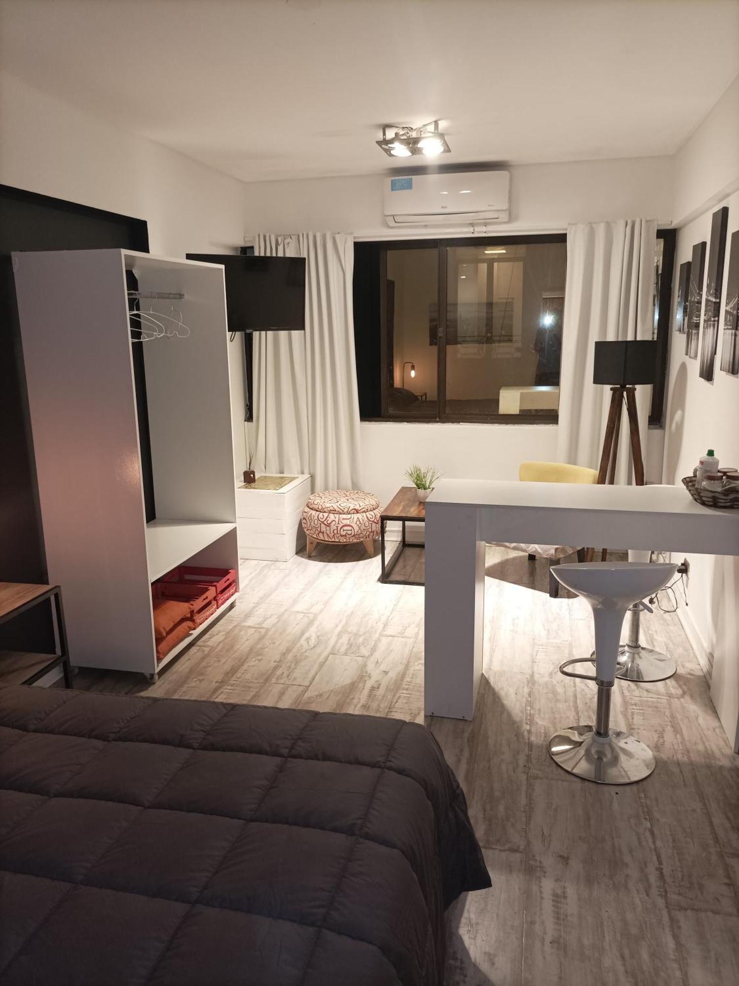 Esmeralda 486 Apartment *